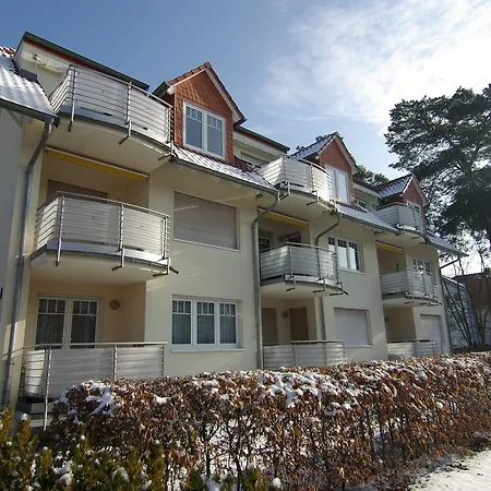 Ursula In Der Zum Kronprinzen Direkt Gegenueber Der Saarow Therme * 바트 자로