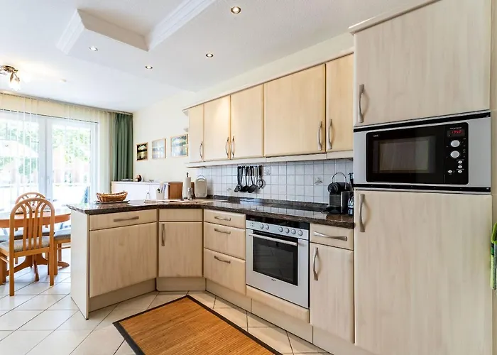 Ursula In Der Zum Kronprinzen Direkt Gegenueber Der Saarow Therme