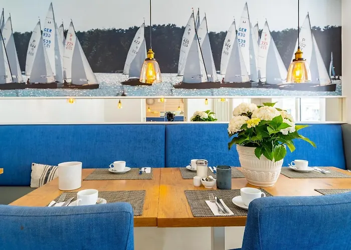 Ursula In Der Zum Kronprinzen Direkt Gegenueber Der Saarow Therme Bad Saarow